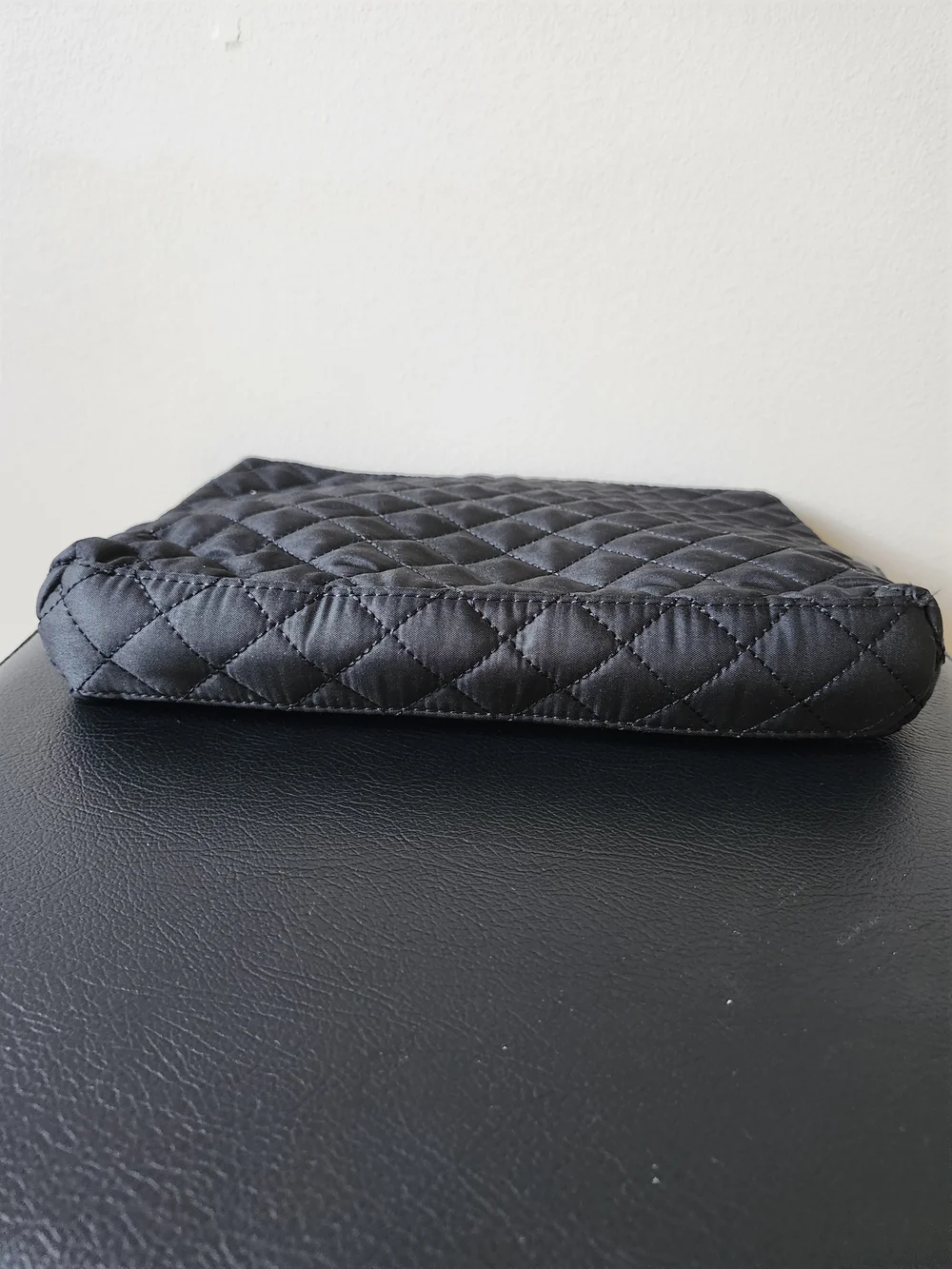 Black Quilted Insulated Cosmetic Pouch - Picture 8 of 8